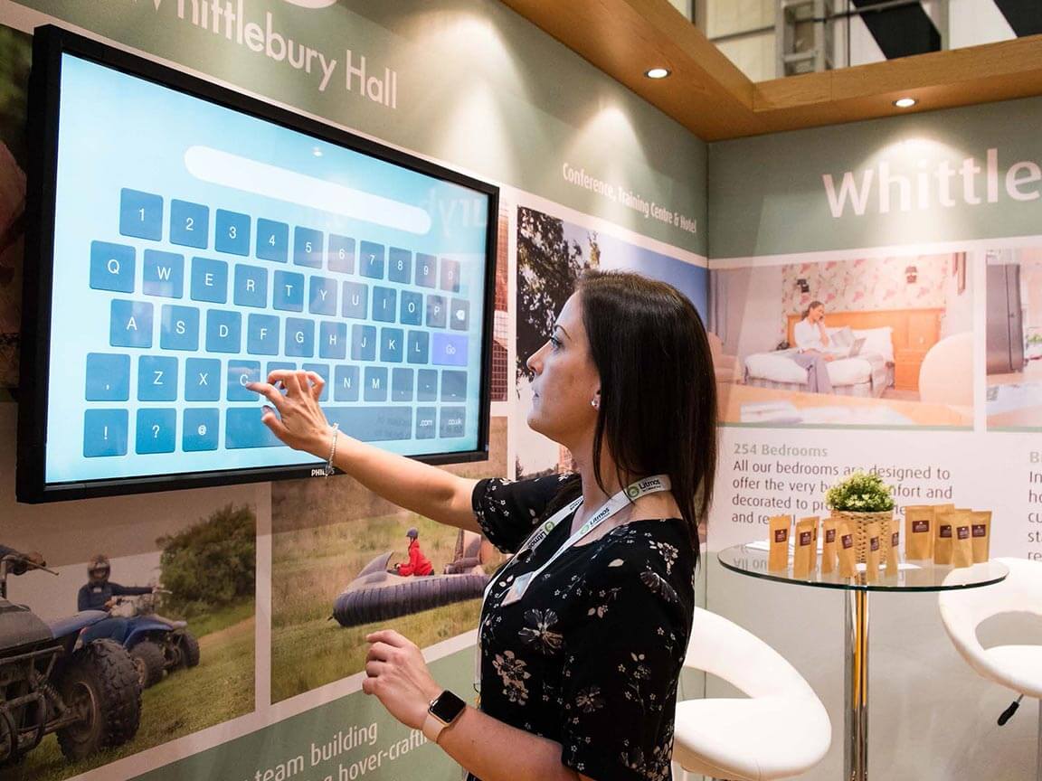 Read more about the article Interactive media for your exhibition stand
