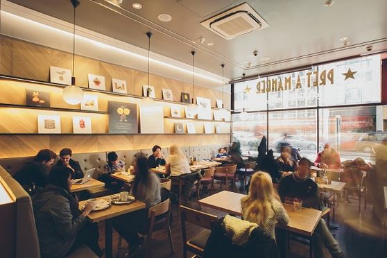 Pret A Manager Interior