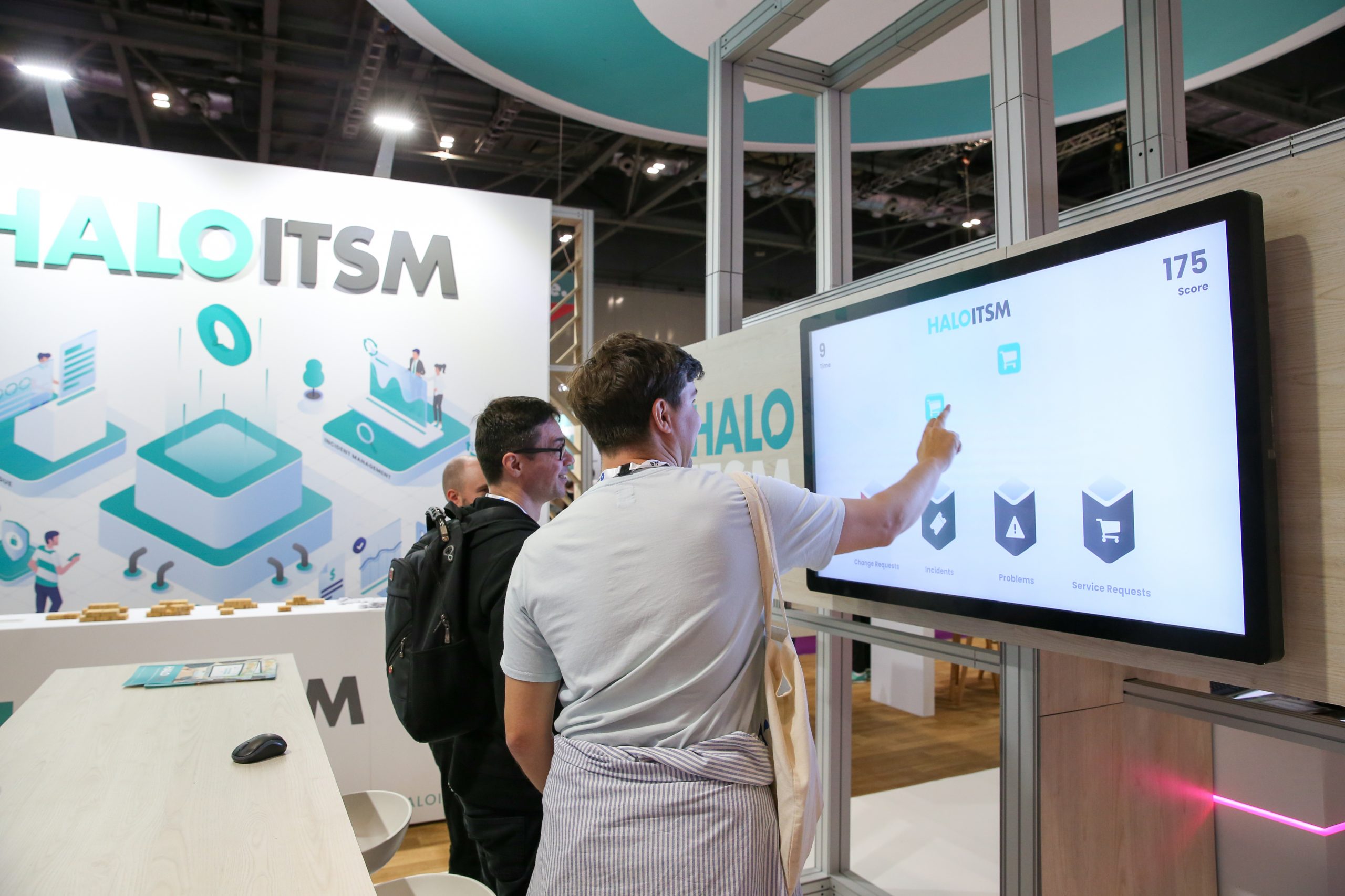Read more about the article The Rising Popularity of Audience Engagement Games on Exhibition Stands